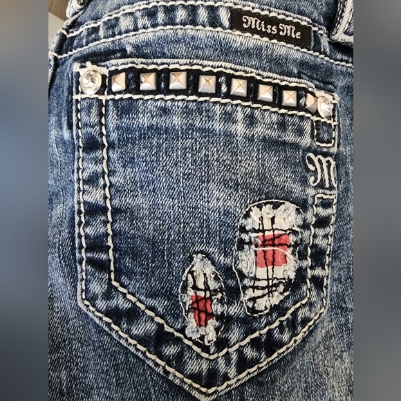 Miss Me Vintage American Flag Blue Jean Shorts - Picture 9 of 10